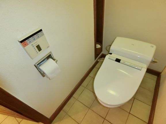 なんとトイレにはウォシュレットも！海外のトイレが苦手な人も、こちらのホテルはTotoの設置が
ありましたので、安心かと思います。